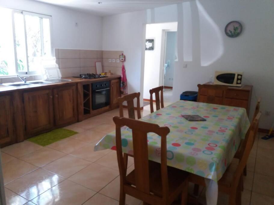 Location Saisonniere Le Clos Des Agrumes Sainte Anne Exterior photo
